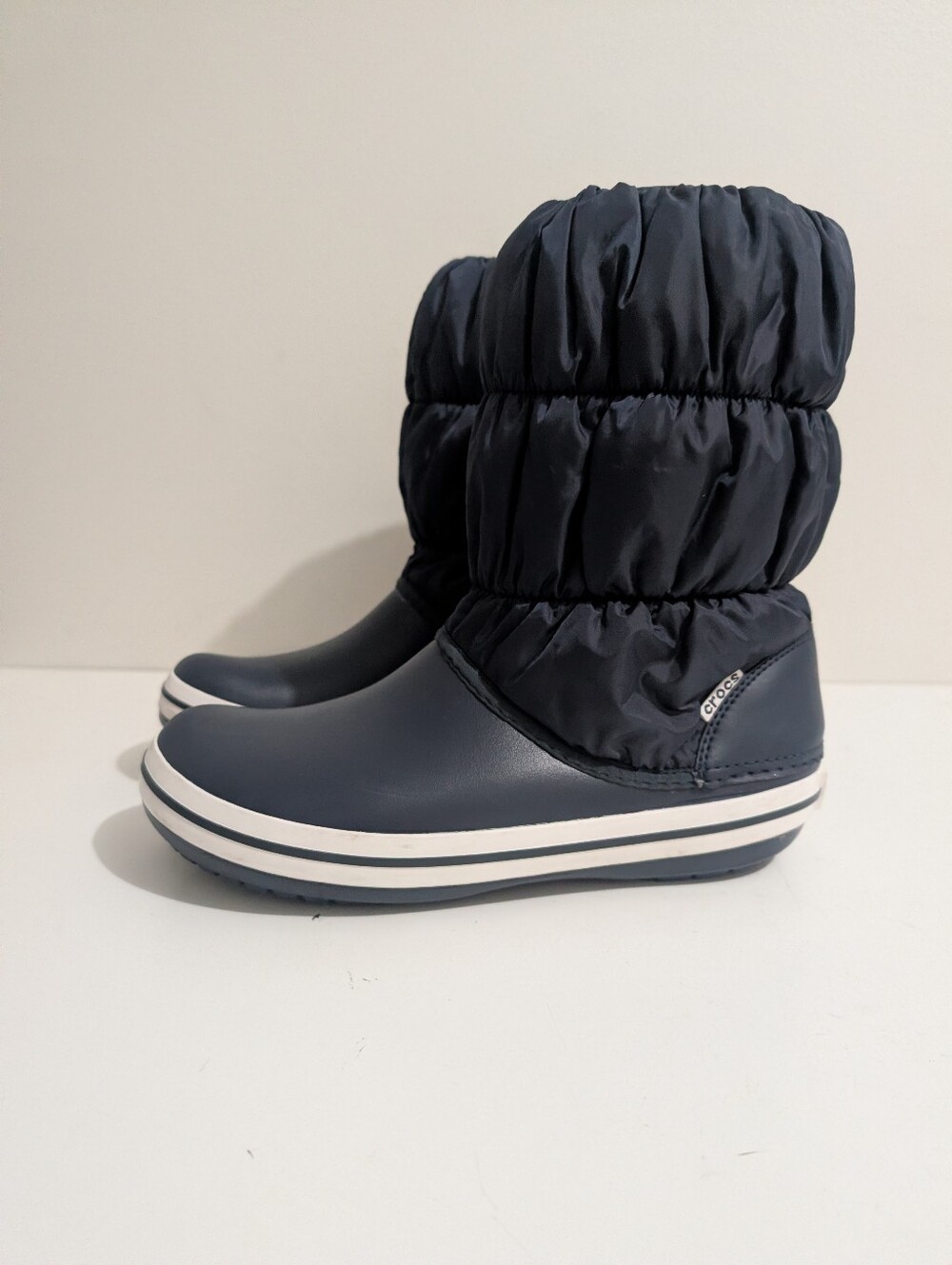 CROCS Women’s Blue/White Puff Winter/Rain Nylon Shaft Boots Size 10